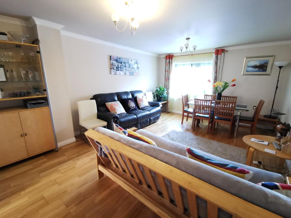 4-Bedroom Apartment Perfect For Families! EDI Exteriér fotografie